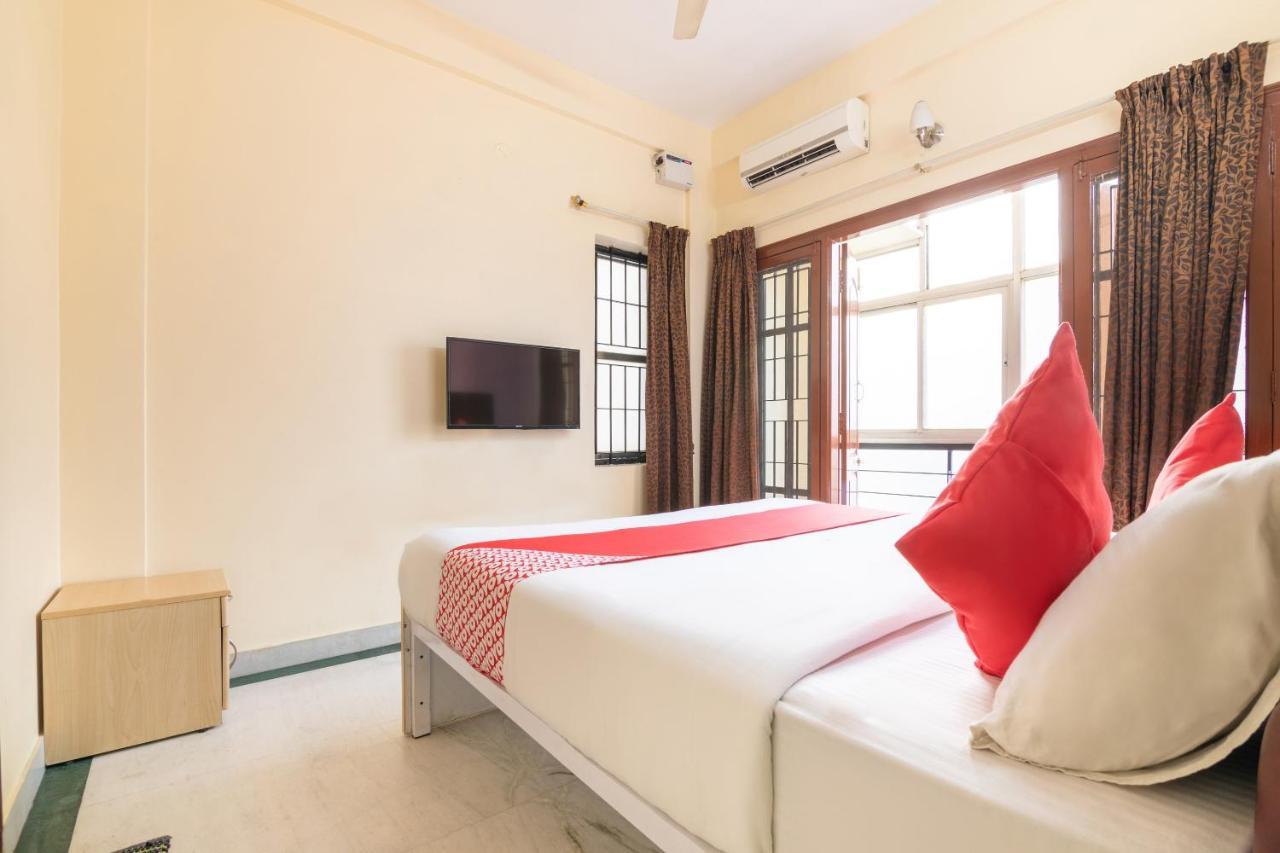 Capital O 5379 The Roy Grand Inns Bangalore Exterior foto